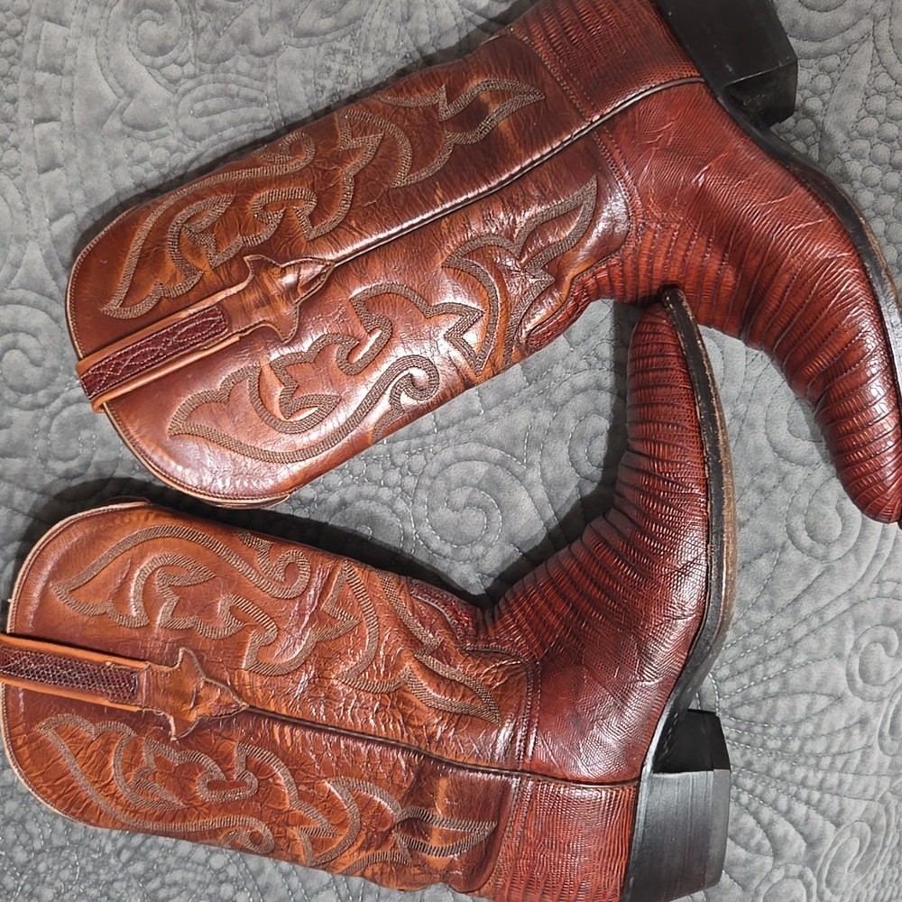 RARE VTG! Lucchese Classic Lizard Boots W/FREE 3D LEATHER WALLET TODAY ONLY! - Picture 4 of 16